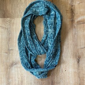 Infinity eagles scarf
